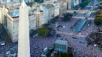 Miles de personas apoyaron a Macri en el Obelisco. 