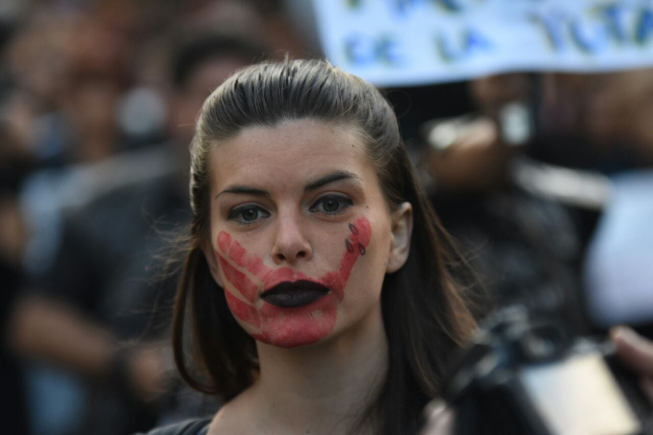 Miles de personas se movilizaron contra los femicidios. Foto: Lucio Casalla / ElDoce.tv.