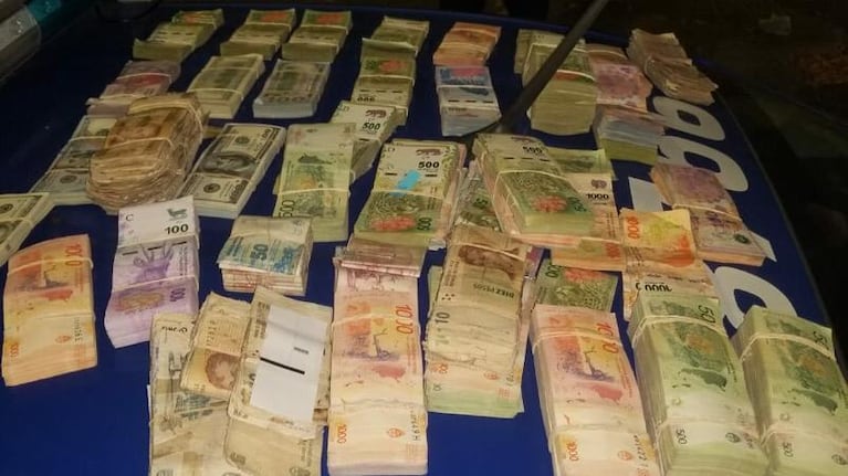 Millonario robo a Tienda Los Ángeles en el centro de Córdoba: los ladrones hicieron un boquete