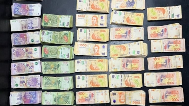 Millones de pesos fueron recuperados en varias calles de la capital.