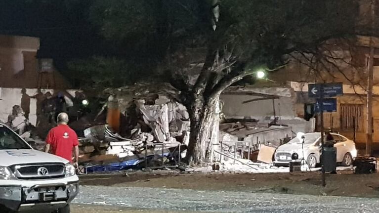 Minutos antes de la detonación el dueño había estado cocinando.