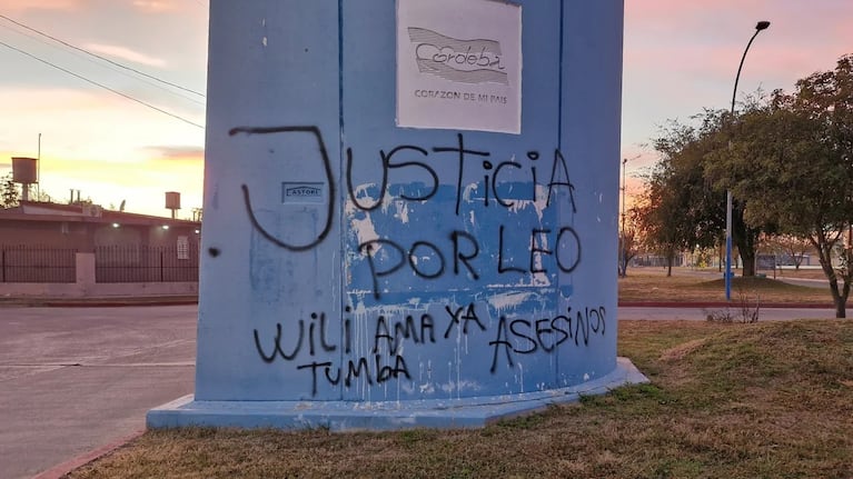 Miraba un partido, quedó en medio de un tiroteo y murió de un balazo: juzgan a tres acusados