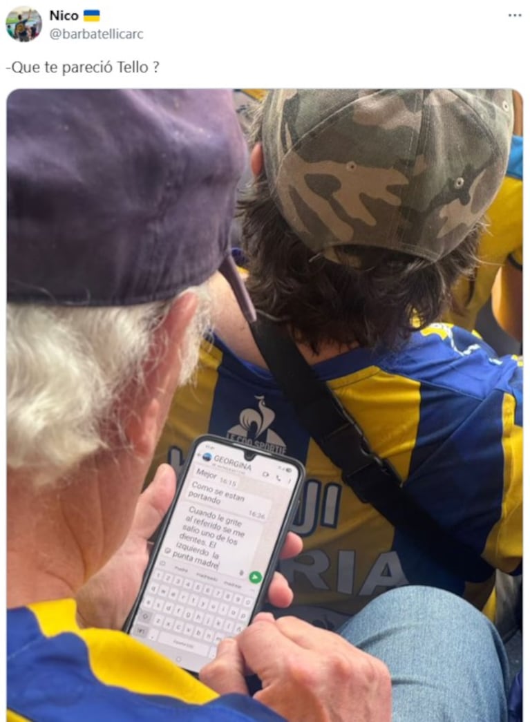 Miró el celular de un hincha en el cruce Rosario Central - Boca y lo que leyó lo dejó atónito