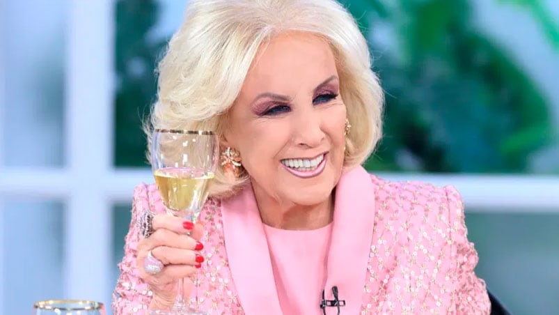 Mirtha contó que celebrará acompañada por familia y amigos.