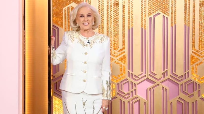 Mirtha Legrand se encuentra internada por un fuerte dolor estomacal.