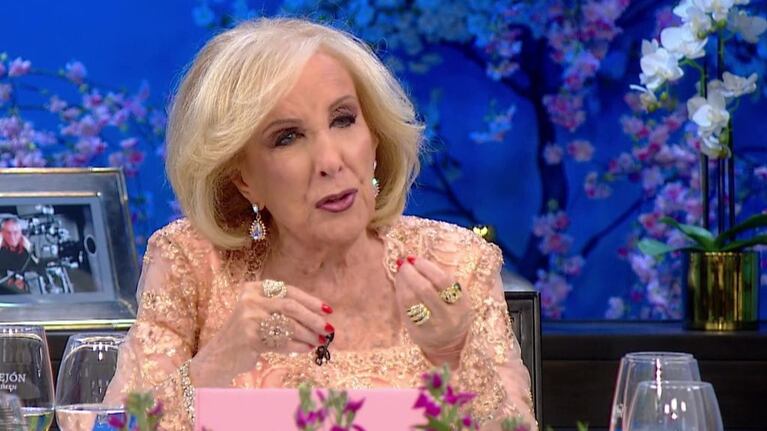 Mirtha Legrand se quejó al aire por la reinstauración de su busto en Villa Cañás.