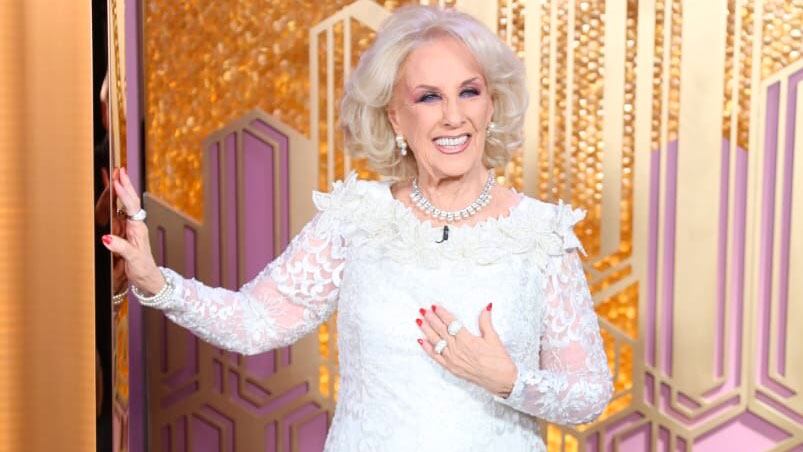 Mirtha Legrand volvió espléndida.