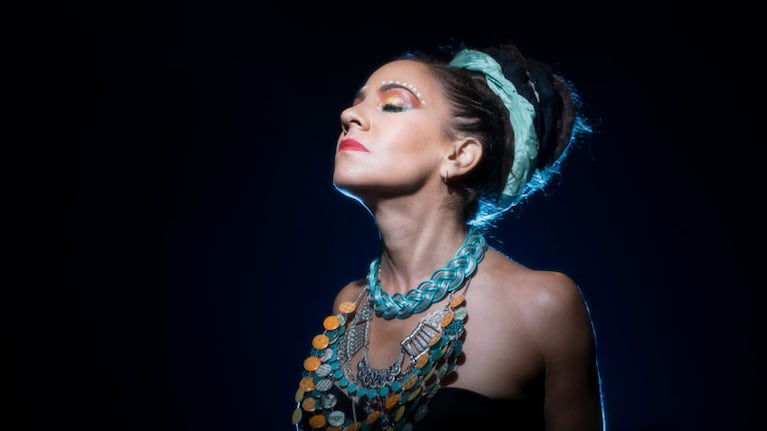Miss Bolivia se sintió discriminada en Santiago del Estero.