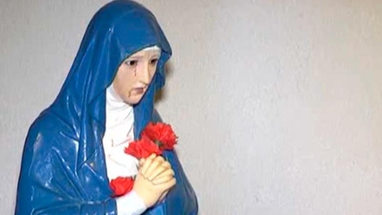 Misterio y sorpresa: una Virgen lloró sangre en Paraná