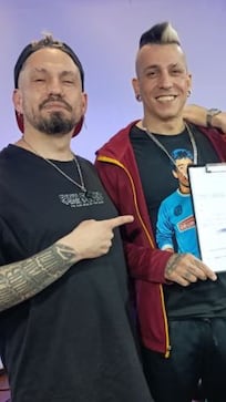 Monada arrancó a componer un álbum 100% en vivo en streaming con historias reales de sus fans