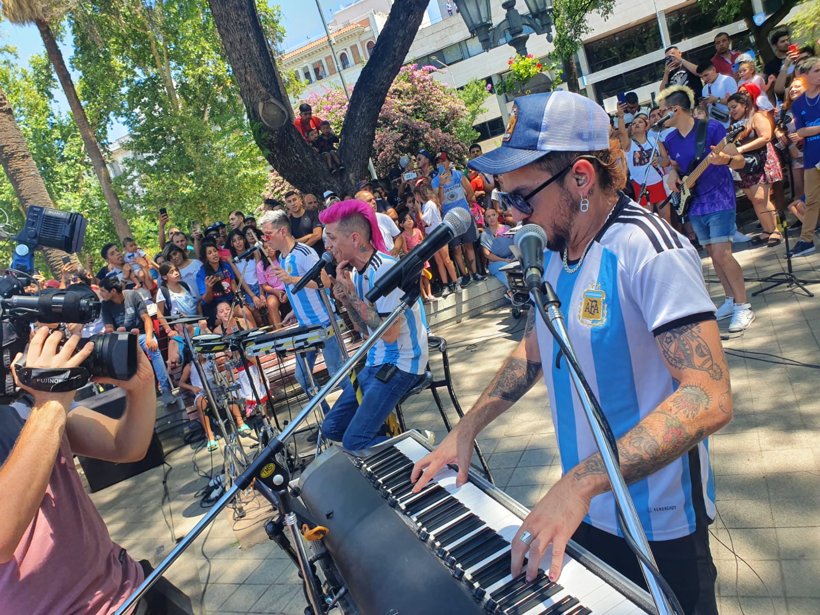 Monada en la Plaza San Martín