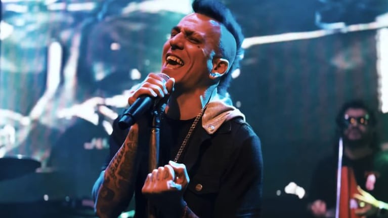Monada lanzó la primera canción del nuevo álbum producido en streaming.