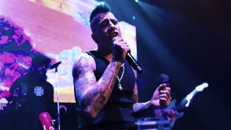 Monada presentó un nuevo inédito creado en vivo en pleno stream.