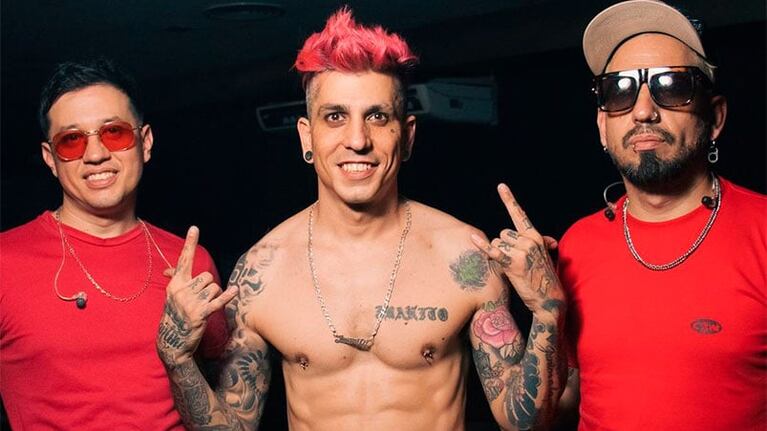 Monada recibió la visita de Renzo Saravia.