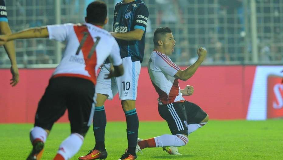 Moreira y todo River gritaron con el alma el gol.