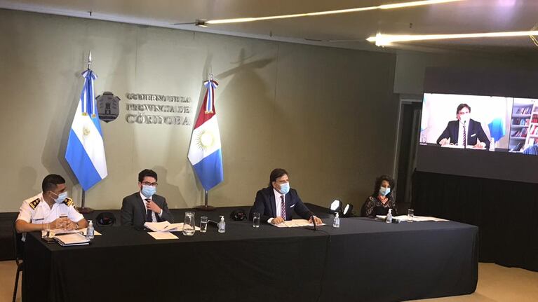 Mosquera encabezó el anuncio de la Provincia.