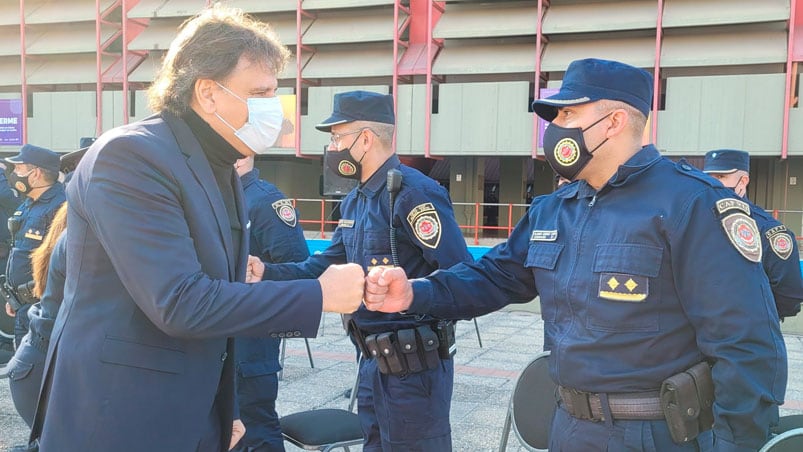 Mosquera habló tras presentar nuevas camionetas para la Policía de Córdoba. / Foto: Ministerio de Seguridad