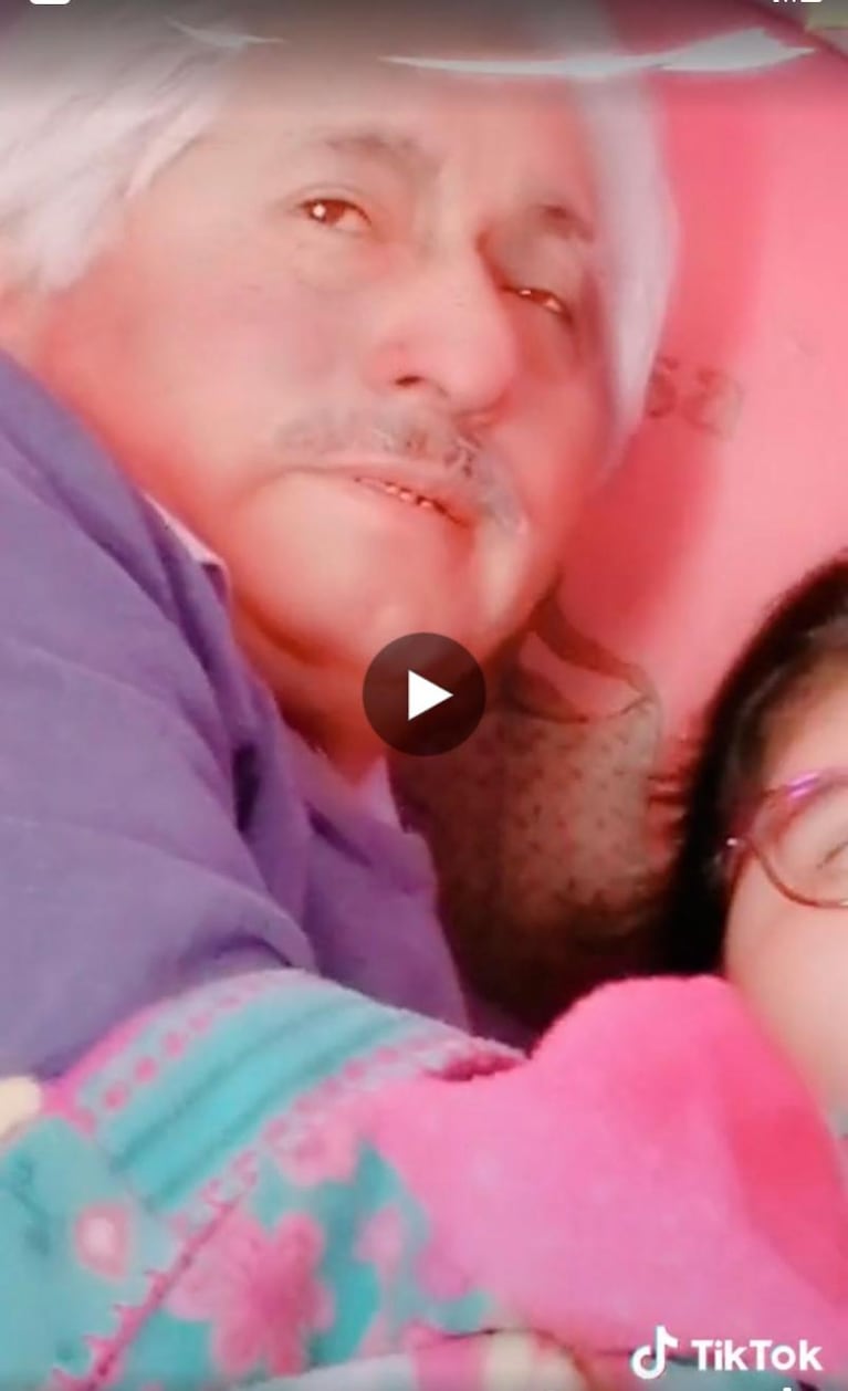 Mostró en TikTok que su abuelo abusaba a su pequeña hermana: lo detuvieron