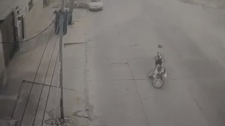 Motociclista murió degollado por una soga que cruzaba la calle