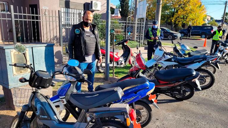 Motos secuestradas en la zona norte de la ciudad. Foto: Policía.
