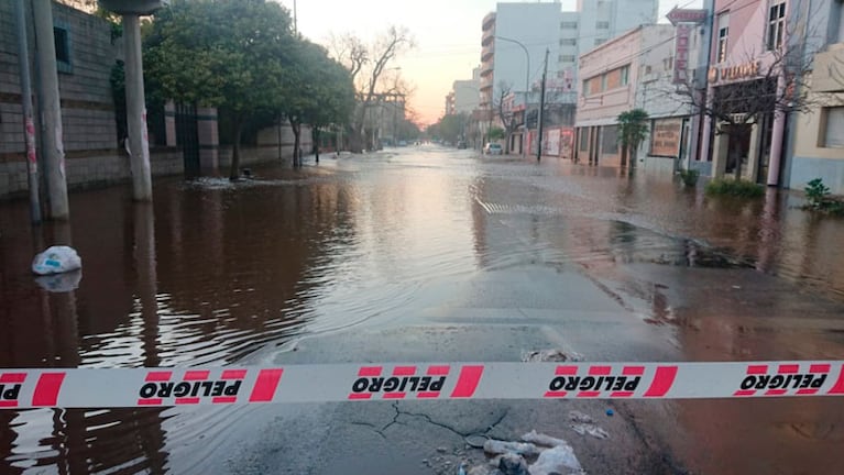 Muchas calles de barrio Cofico y Alta Córdoba están inundadas.
