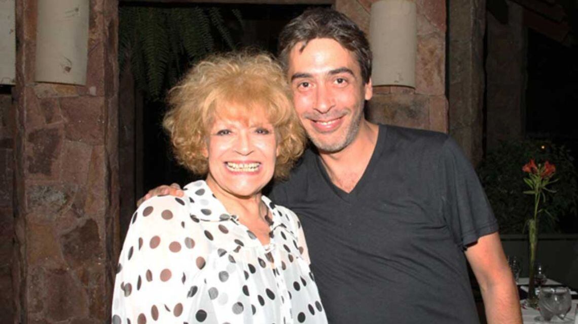 Muerte de René Bertrand: el desgarrador ruego de María Rosa Fugazot antes de la partida de su hijo