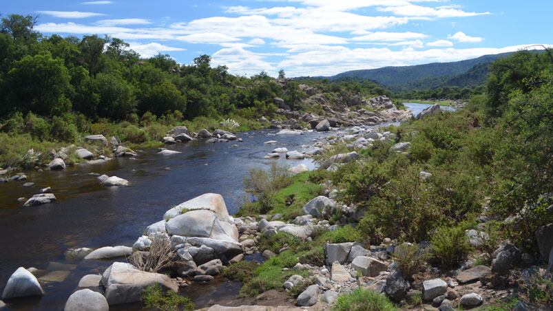 Mujer muerta en el río Quilmo.