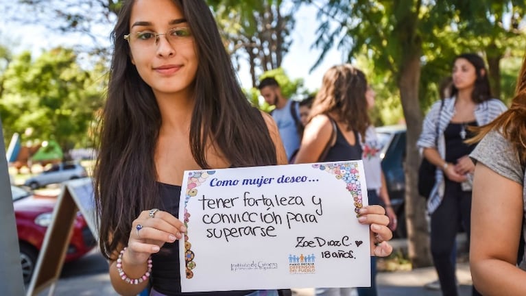 Mujeres expresaron sus deseos en la semana del 8 de marzo.