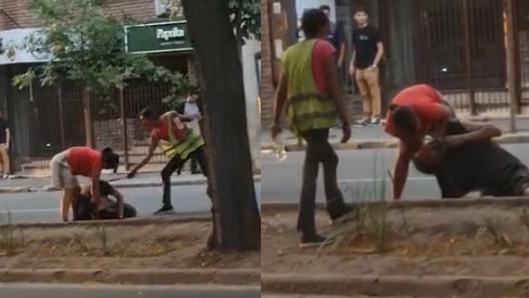 Mujeres golpeando a un hombre en pleno centro.