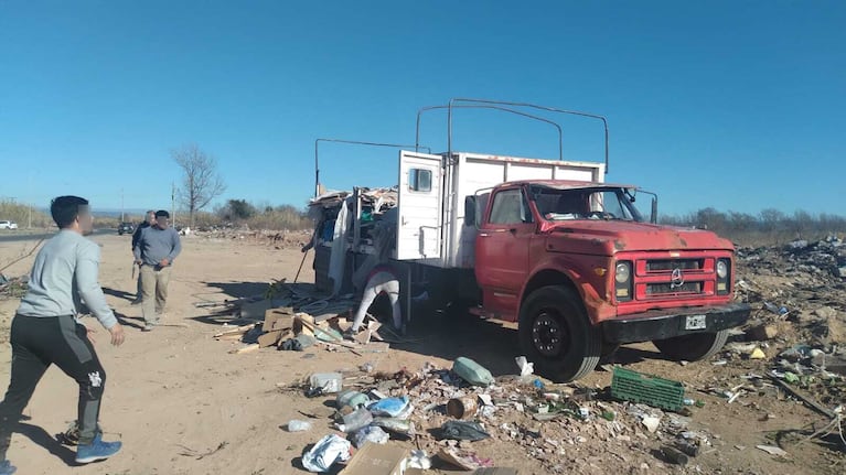Multas por arrojar residuos en basurales clandestinos.