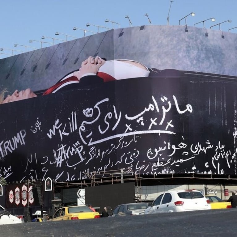 Mural contra Donald Trump en Irán.