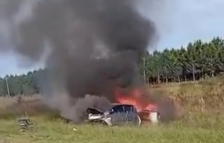 Murieron cuatro personas y una resultó herida tras el violento impacto.