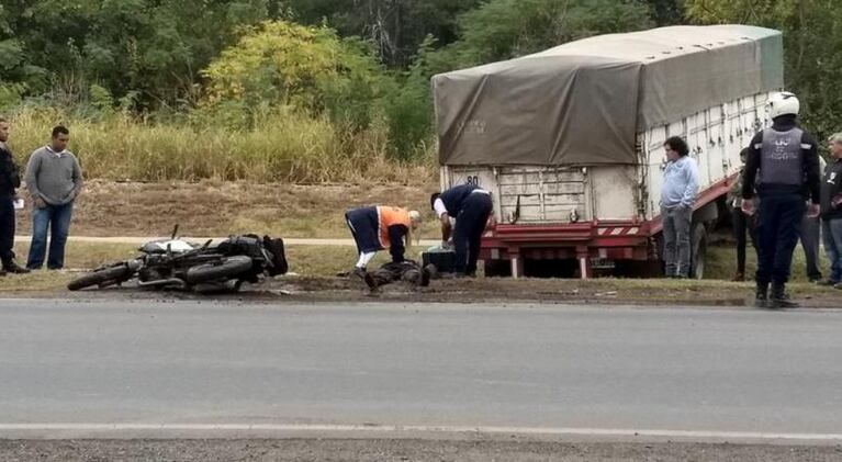 Murieron un motociclista y un ciclista, padre de un intendente cordobés