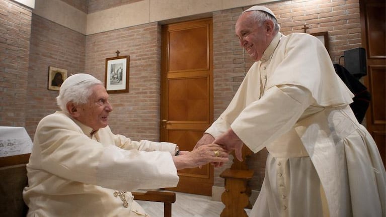 Murió Benedicto XVI, el Papa emérito que antecedió a Francisco