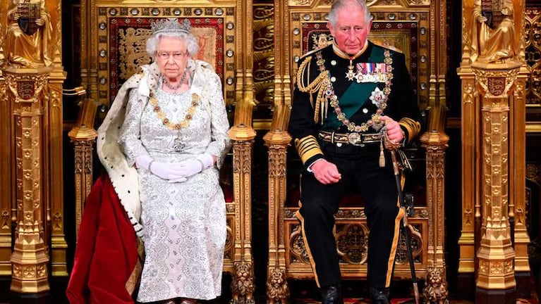 Murió Isabel II, la reina de Inglaterra: quién es el heredero y cómo será la sucesión