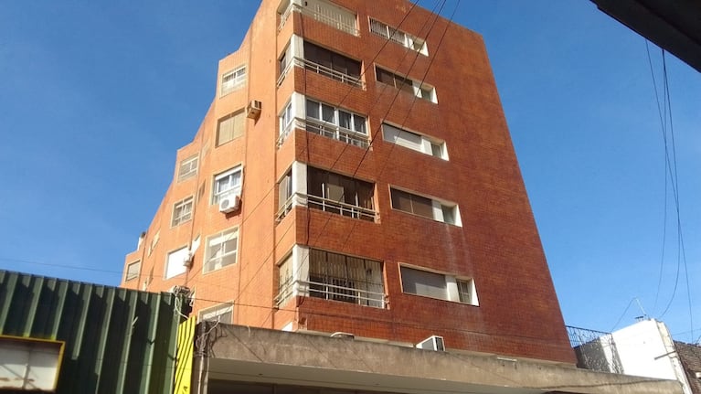 Murió un hombre al que se le incendió el departamento en el centro de Río Cuarto