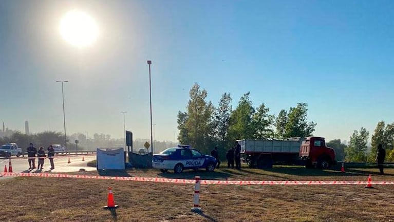 Murió un joven en moto al chocar de atrás a un camión en la ruta 19