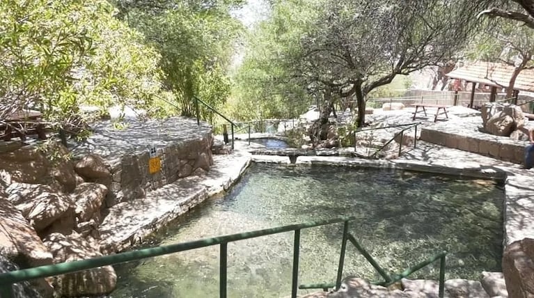 Murió un nene por una ameba “come-cerebros” e investigan un complejo de aguas termales