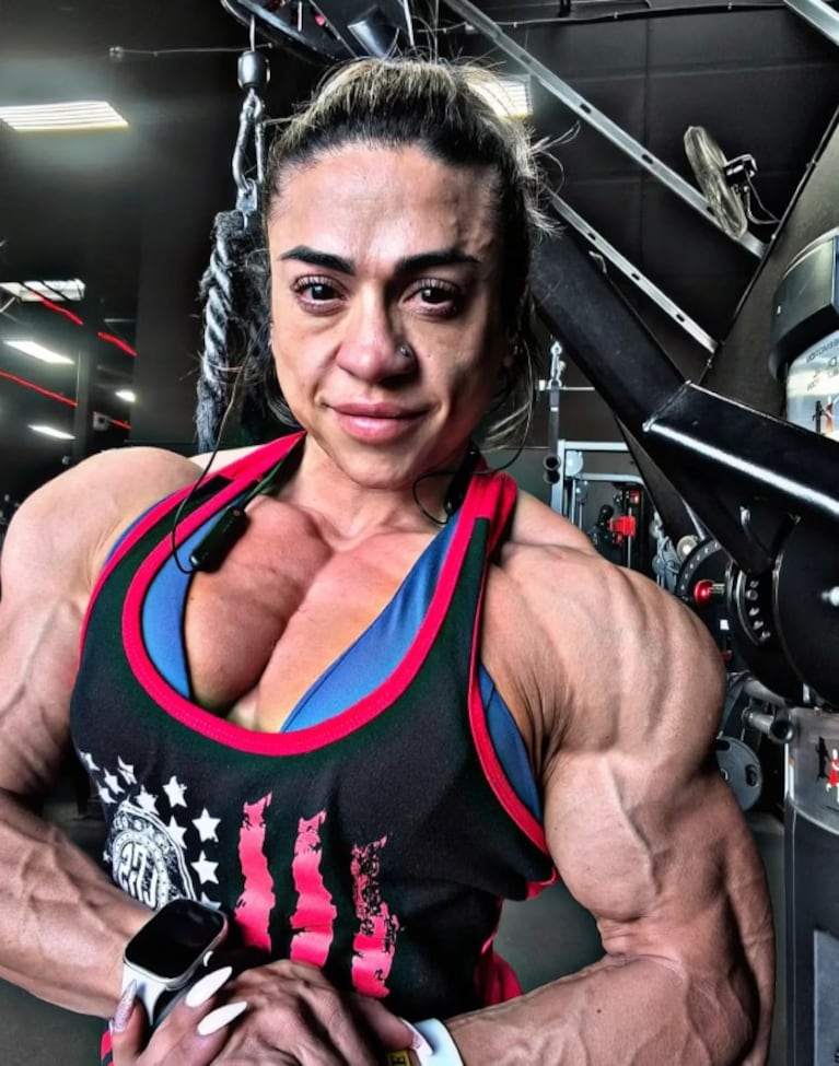 Murió una conocida fisicoculturista de 40 años que había competido en el Mr. Olympia 2026 días atrás