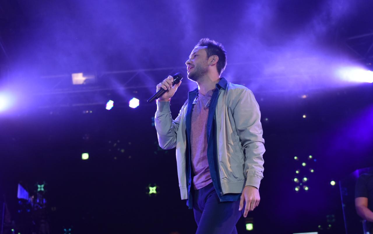 Música, sabores y tradición: lo mejor de la primera noche, con Luciano Pereyra y Alejandro Lerner. / Foto: Lucio Casalla ElDoce.tv
