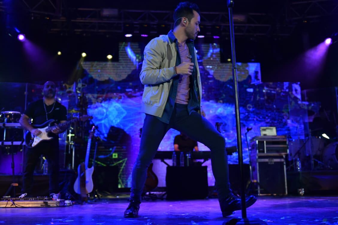 Música, sabores y tradición: lo mejor de la primera noche, con Luciano Pereyra y Alejandro Lerner. / Foto: Lucio Casalla ElDoce.tv