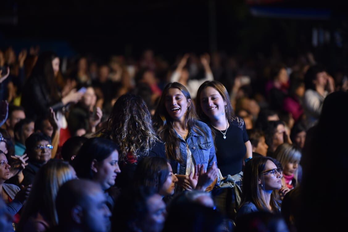 Música, sabores y tradición: lo mejor de la primera noche, con Luciano Pereyra y Alejandro Lerner. / Foto: Lucio Casalla ElDoce.tv