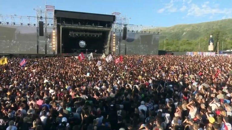 Música y color en la vuelta de un clásico: la experiencia del Cosquín Rock 2022 desde adentro 