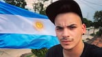 Nacho busca contagiar su cariño por la bandera argentina.