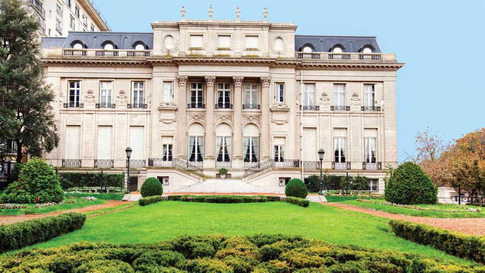 Nació con la idea de alojar a Ernesto Bosch, quien había sido embajador argentino en París.