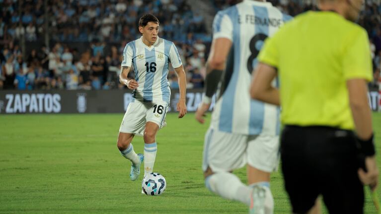 Nahuel Molina, uno de los cordobeses con la camiseta de la Selección.