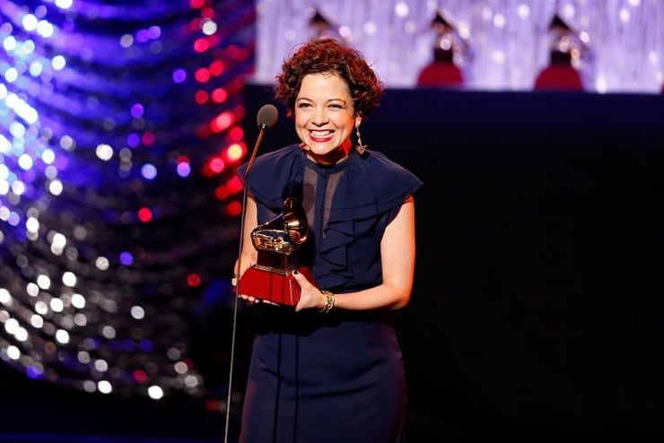 Natalia Lafourcade, la gran ganadora de la noche. Foto: LatinGrammy.