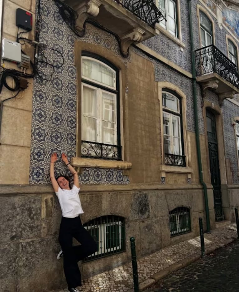 Natalia Oreiro y una postal de Lisboa. Imagen: Instagram de Natalia Oreiro.