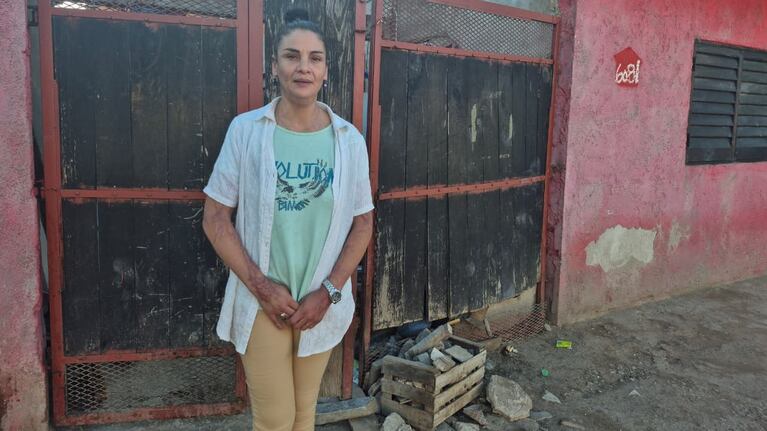 "Necesito salir adelante", dijo entre lágrimas Pamela. Foto: Juan Pablo Lavisse / ElDoce.