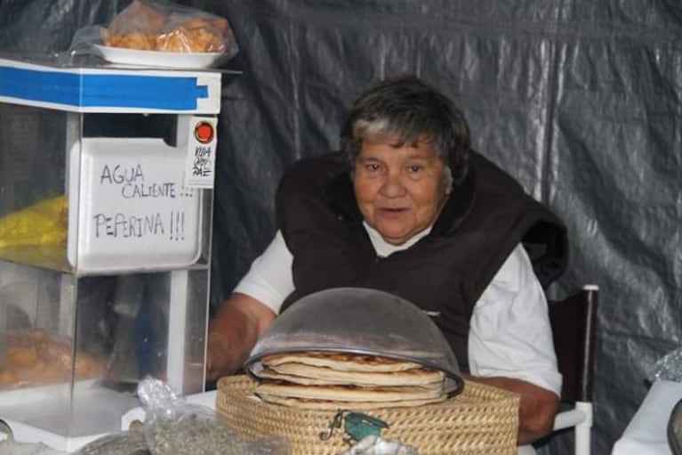 Nélida vendía pastelitos y tortillas de grasa en la Costanera de Carlos Paz.